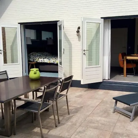 African Tree アパート *