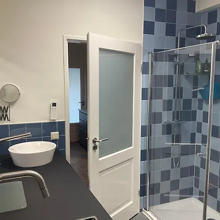 アパート African Tree *