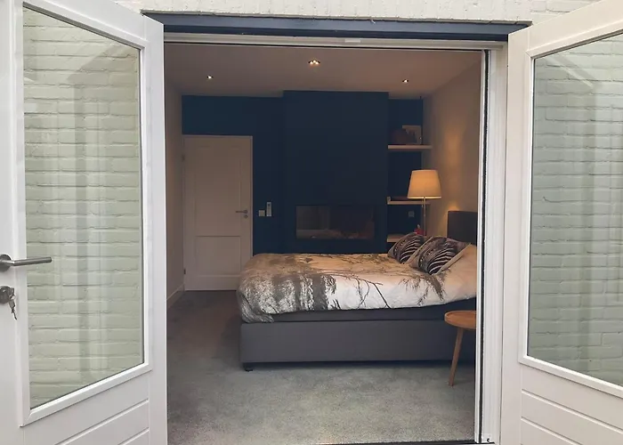 African Tree Apartment